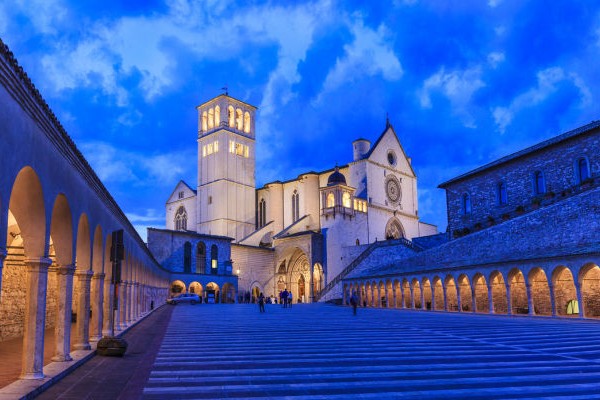 Long Assisi Montepulciano